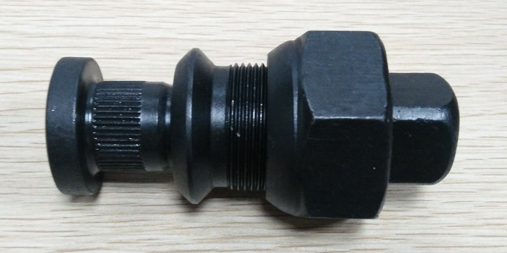 DYNA BOLT HUB                           